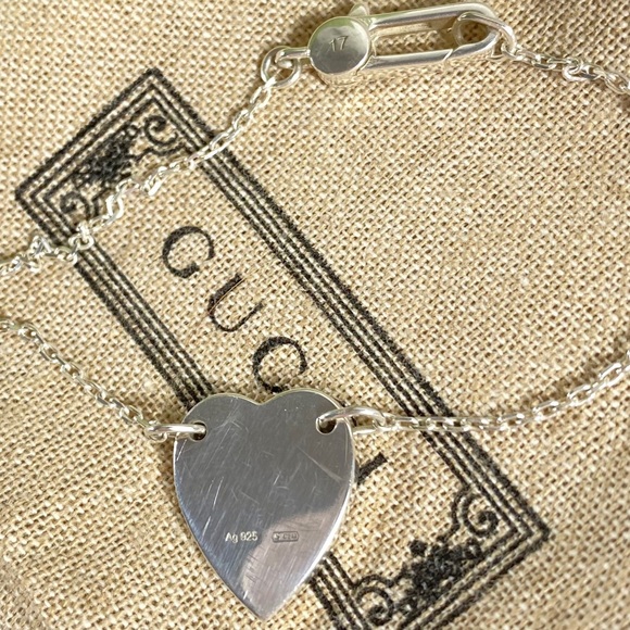 |SOLD| Gucci Sterling Silver Logo Heart Bracelet - Picture 7 of 10
